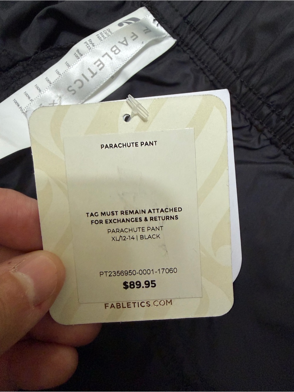 Fabletics Black Lightweight Cargo Parachute Jogger Women’s Size XL NWT - Picture 7 of 10